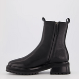 Bronwyn Cleo - Black Tumble