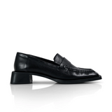 Commonplace Essentials Chelsea Loafer - Black