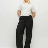 Juliette Hogan Pleat Pant - Black Plisse