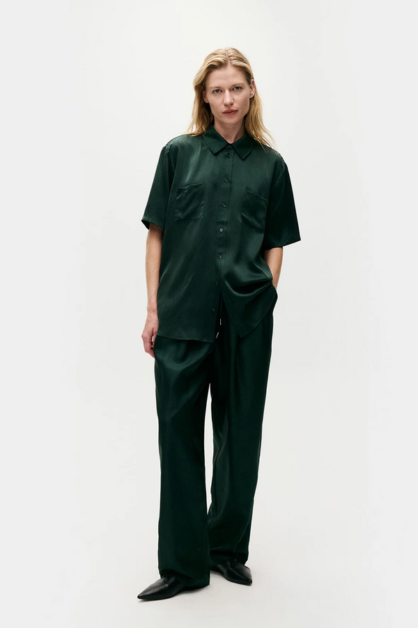 Silk Laundry SS Boyfriend Shirt - Scarab