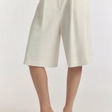 Viktoria & Woods Monologue Short - Ivory